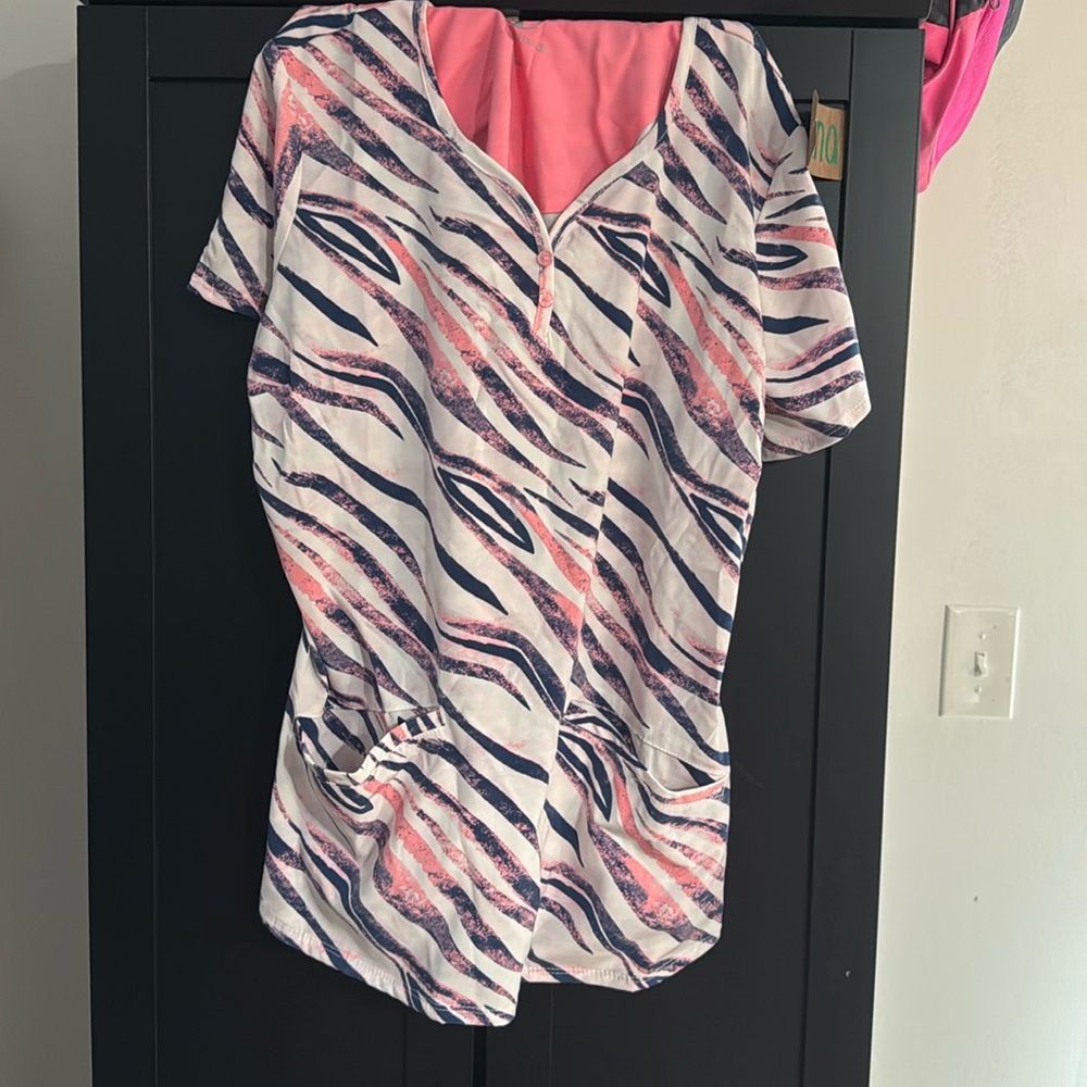 Healing Hands Scrub Top - Large